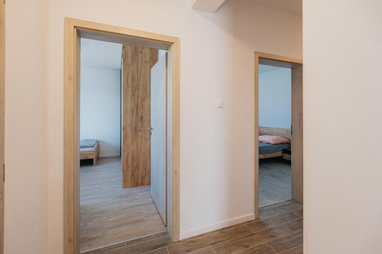 Apartmany U Skraba Бешеньова Екстер'єр фото