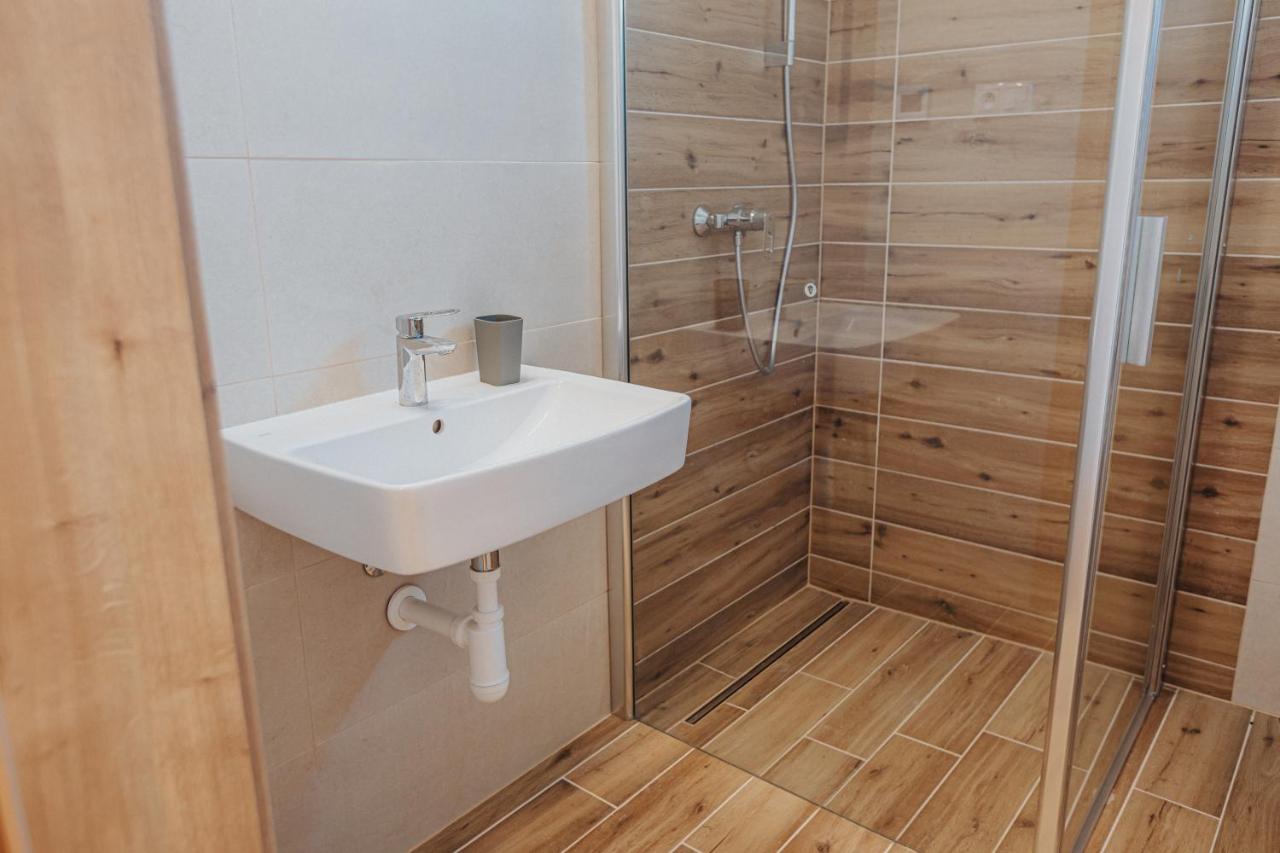 Apartmany U Skraba Бешеньова Екстер'єр фото